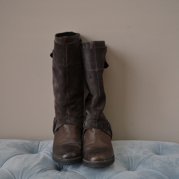 vera wang lavender boots